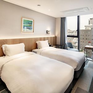 Habitación Estándar con 2 Camas Individuales